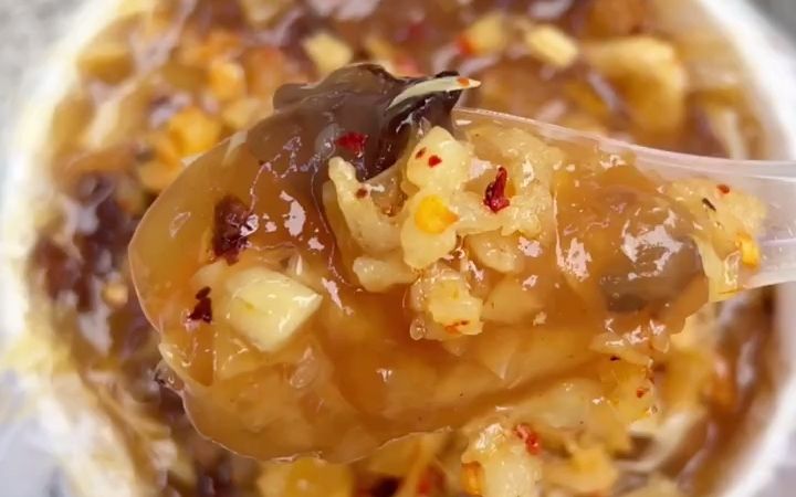 【路边摊】南昌小吃糊羹!有点像辣的胡辣汤～料超级多,一碗就饱啦!