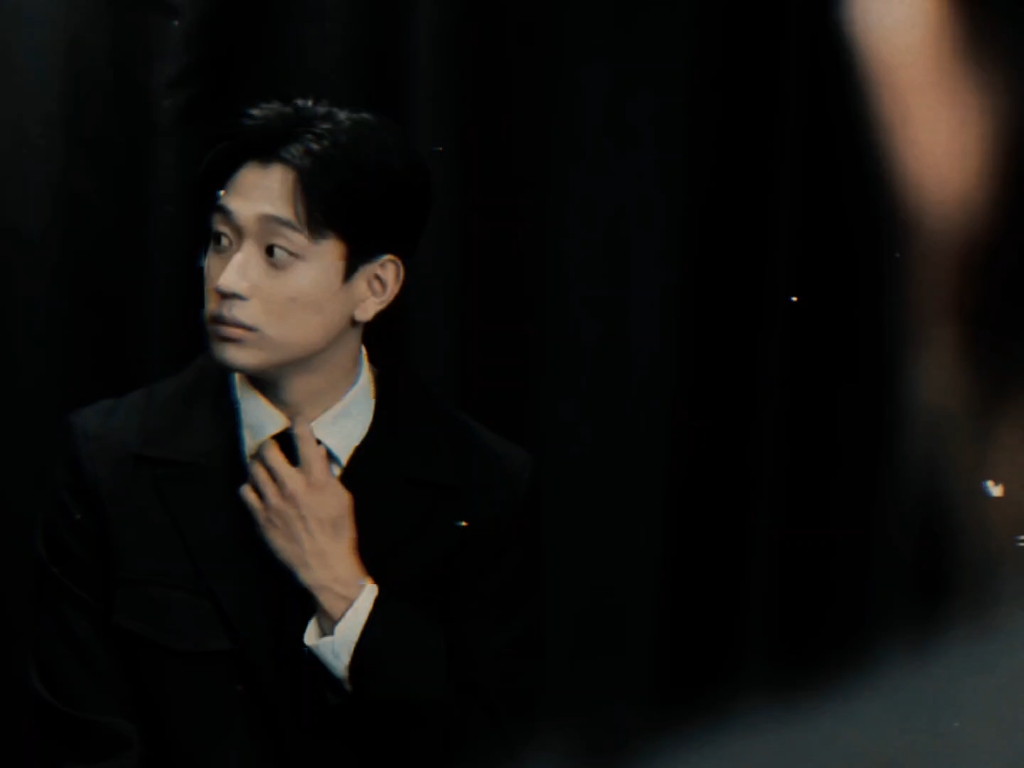 申炫承(申贤胜):我觉得这个采访里面挺帅的,虽然还