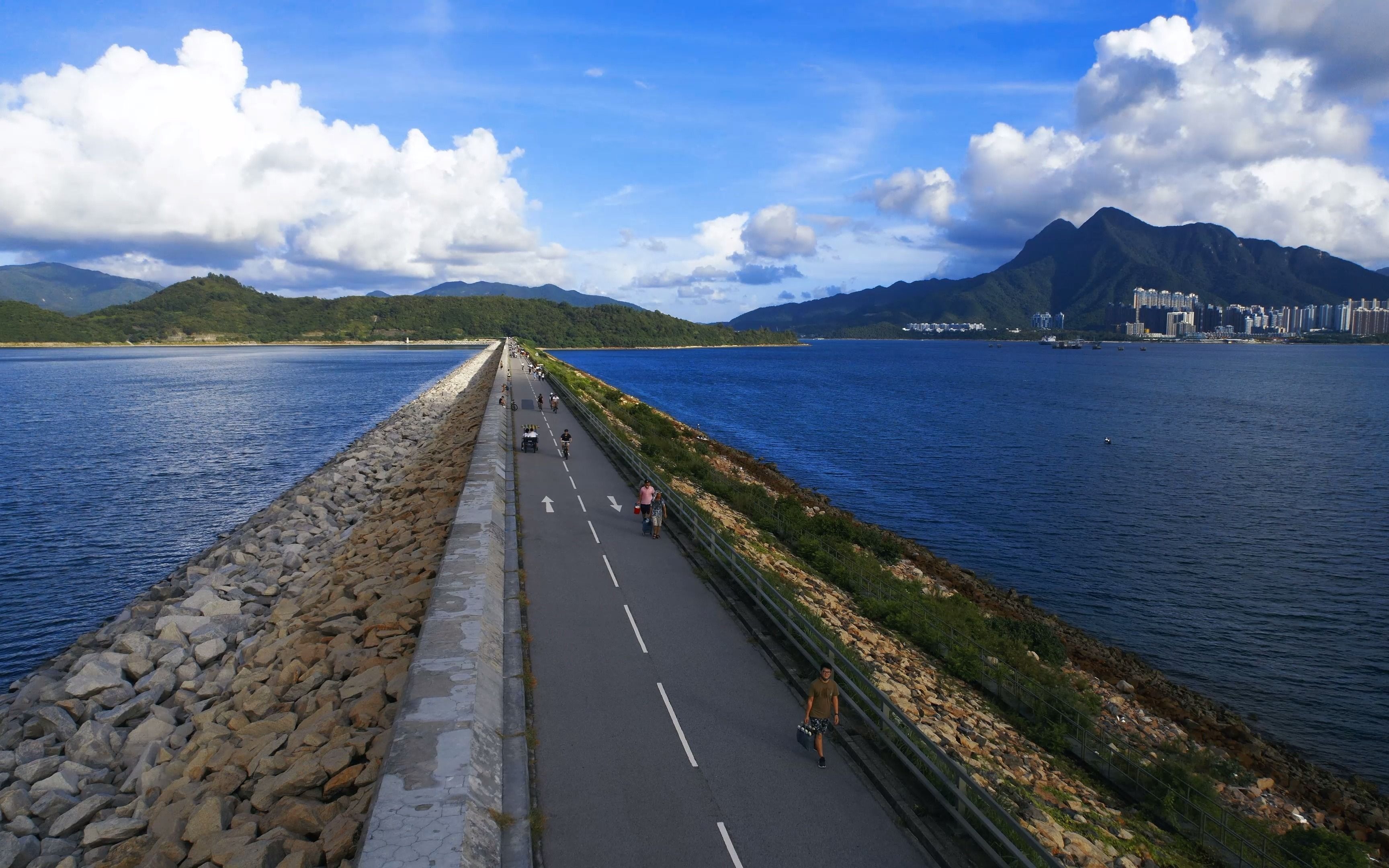 盛夏的香港大美督水坝