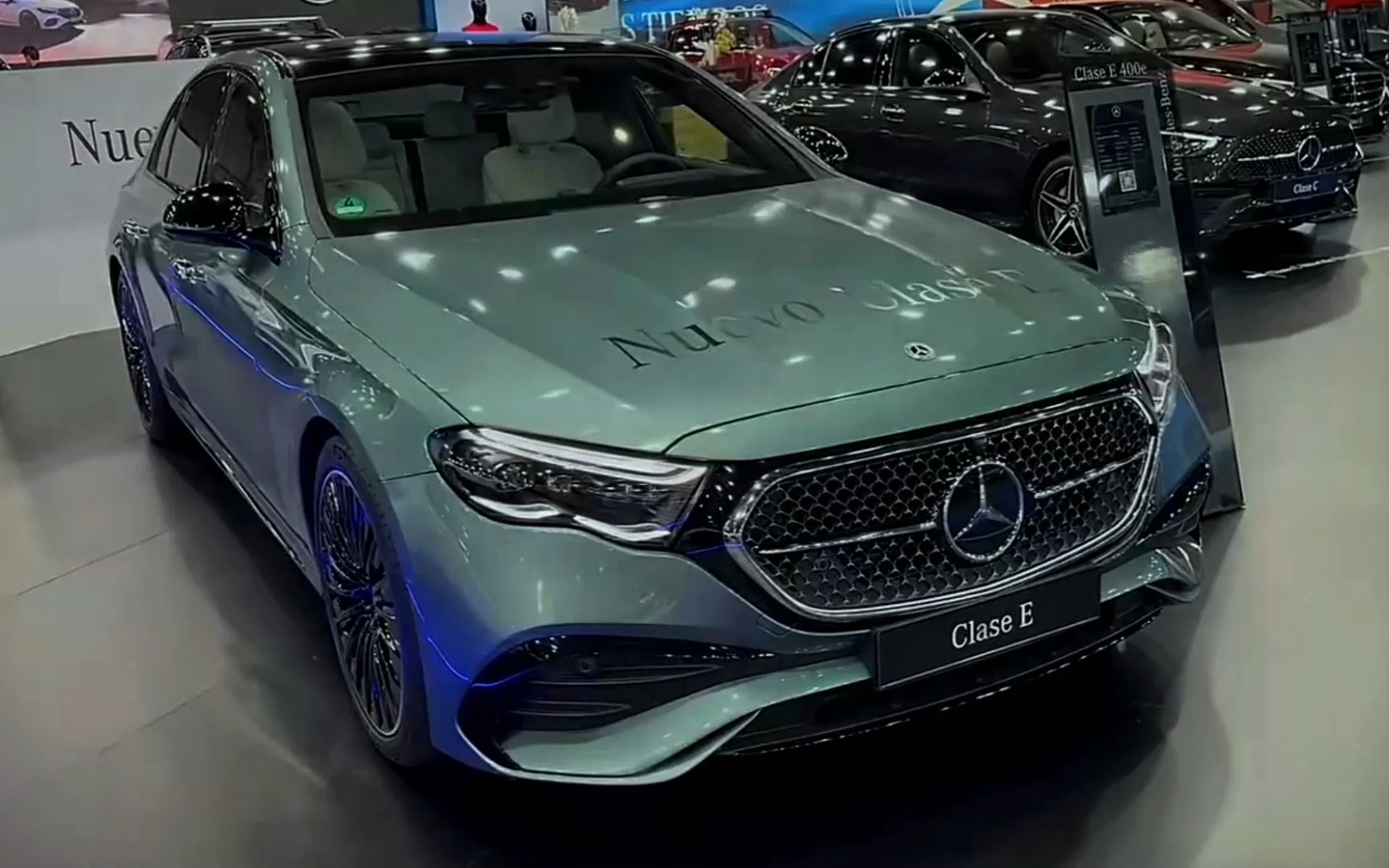 2023款奔驰e级终于来了!配2.0t 9at 四驱,简直就是小号s级