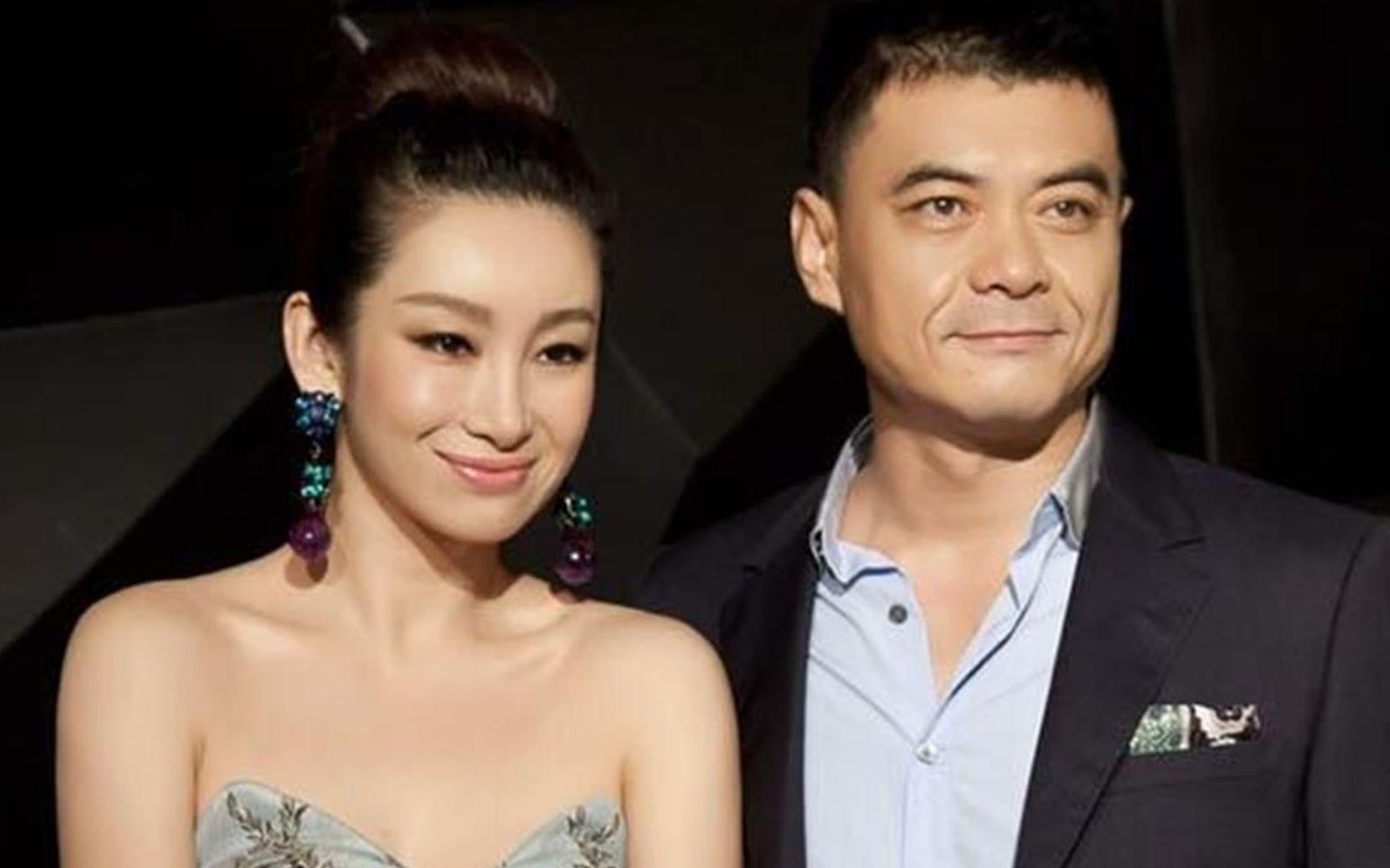 22岁成影后,谈7年男友被李湘用33天抢走,儿子不幸患有巨婴症!