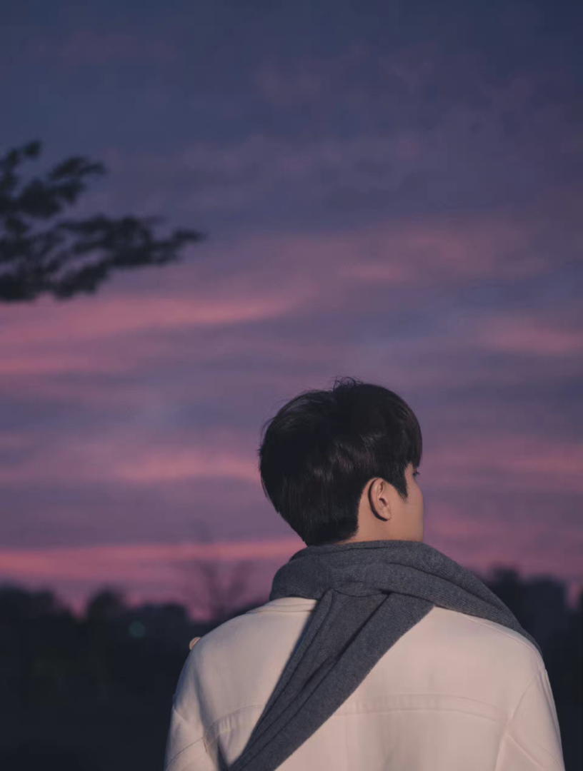 怎么会有背影那么帅的男人#林彦俊