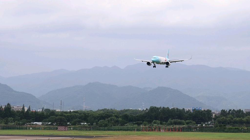长龙航空a320降落
