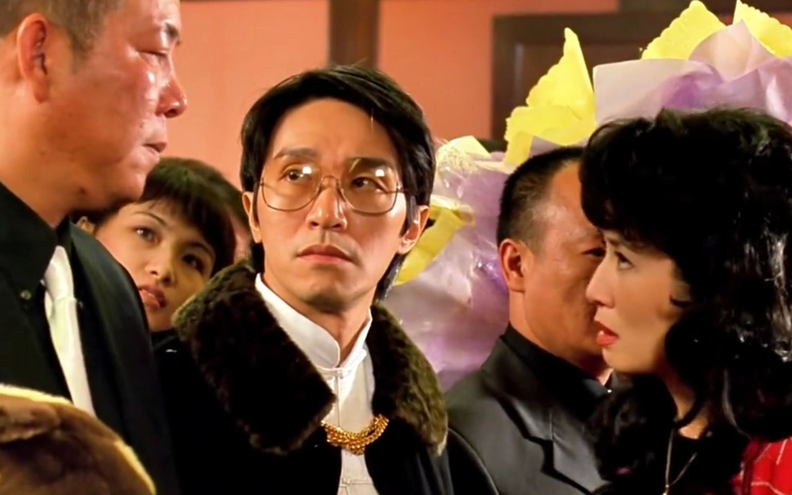 " 他就是龙五!怎么叫他也不停手的?