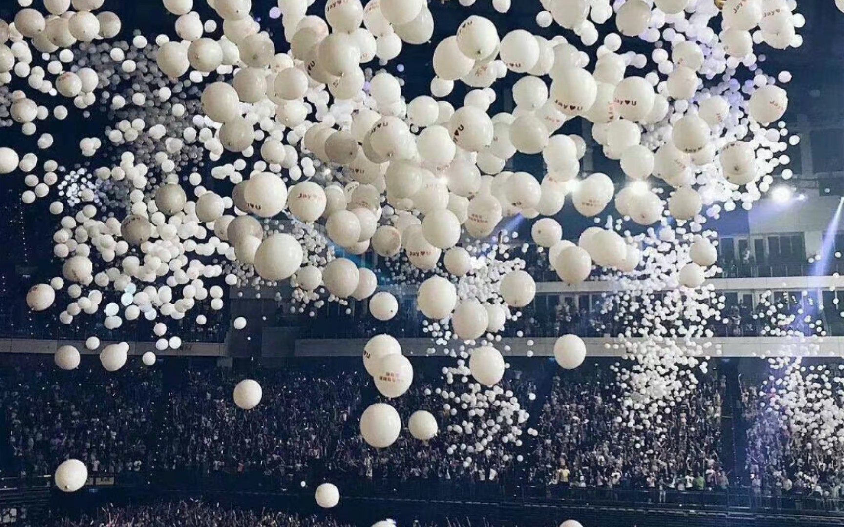 《告白气球》周杰伦演唱会_哔哩哔哩_bilibili