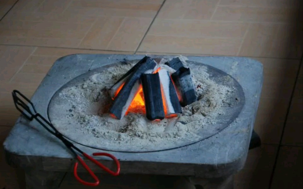 六十年代农村的老火盆,还有多少人认识它?你知道它是干什用的