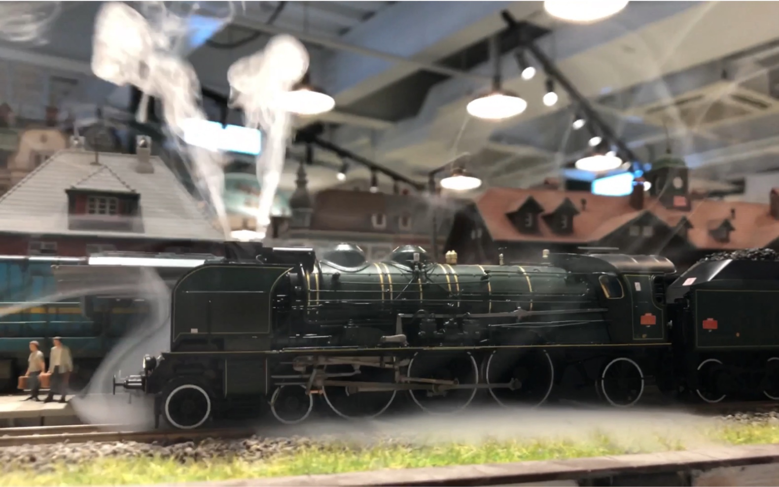 【火车模型】东方快车!极美的走态!在烟雾中奔向远方