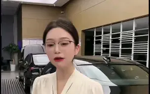 Tải video: 凯迪拉克茜茜漏脚丫了