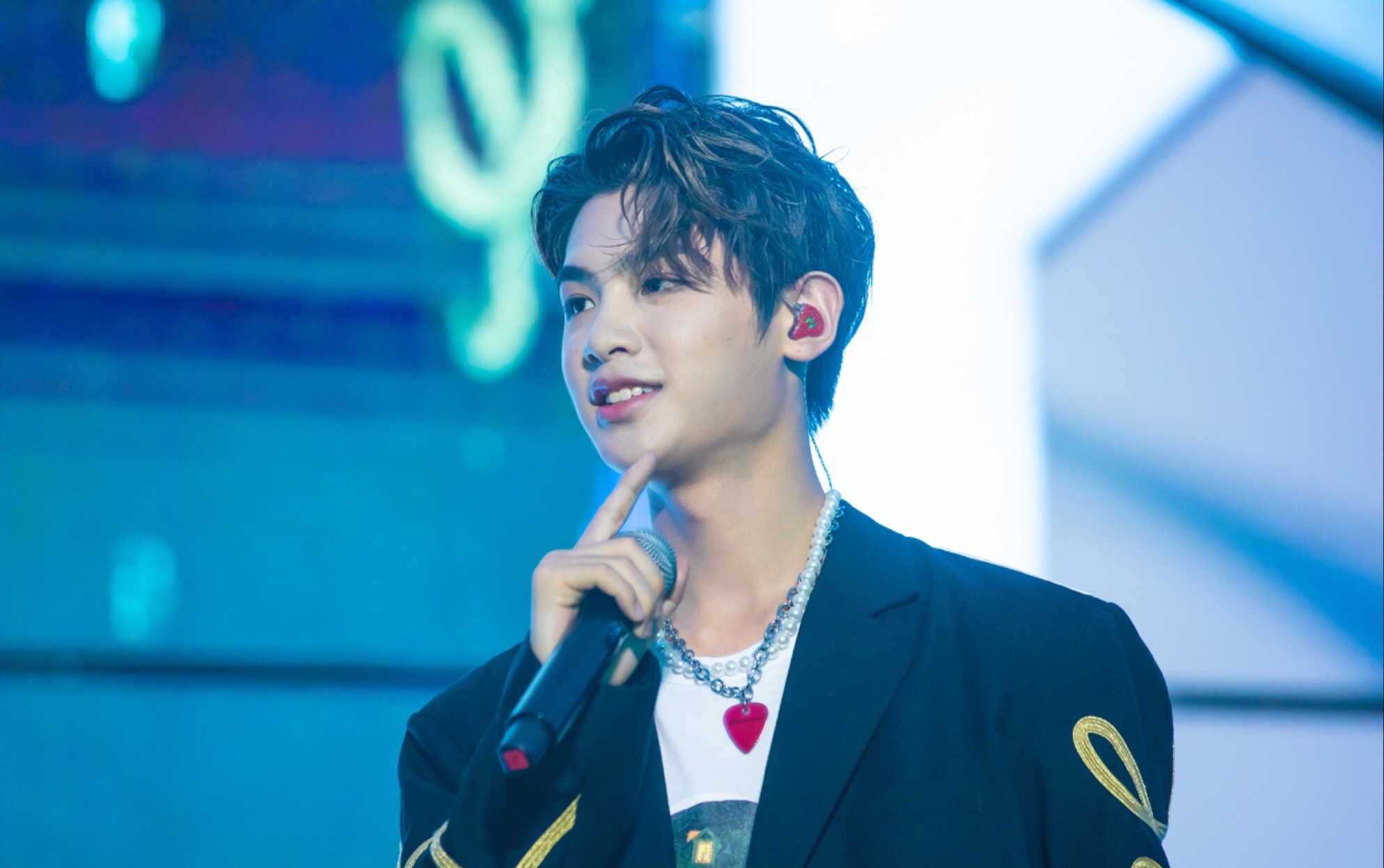 justin黄明昊小贾|20200801 重庆欢乐谷电音节|出场 三首歌pick up