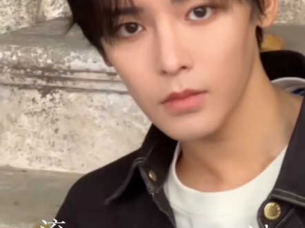 不管,也子老公就是帅,给我狠狠的磕!