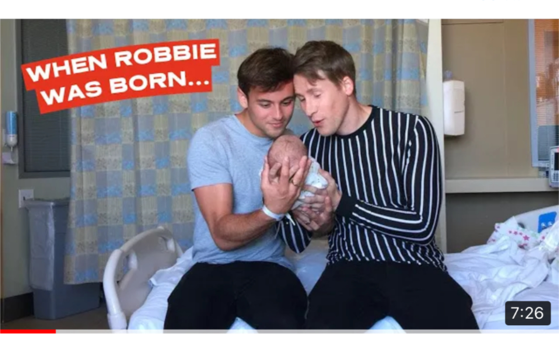 [图]【Tom Daley】STORY TIME WHEN ROBBIE WAS BORN