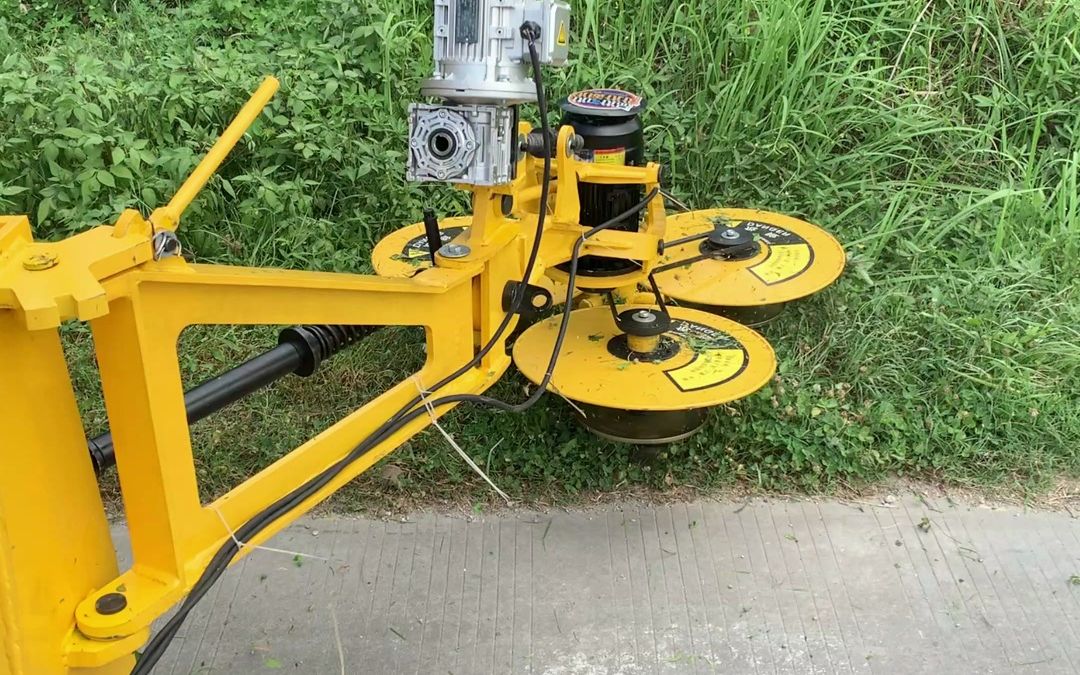 高速公路自动避障式割草机 边坡杂草修剪设备 绿篱修剪机 高空树木