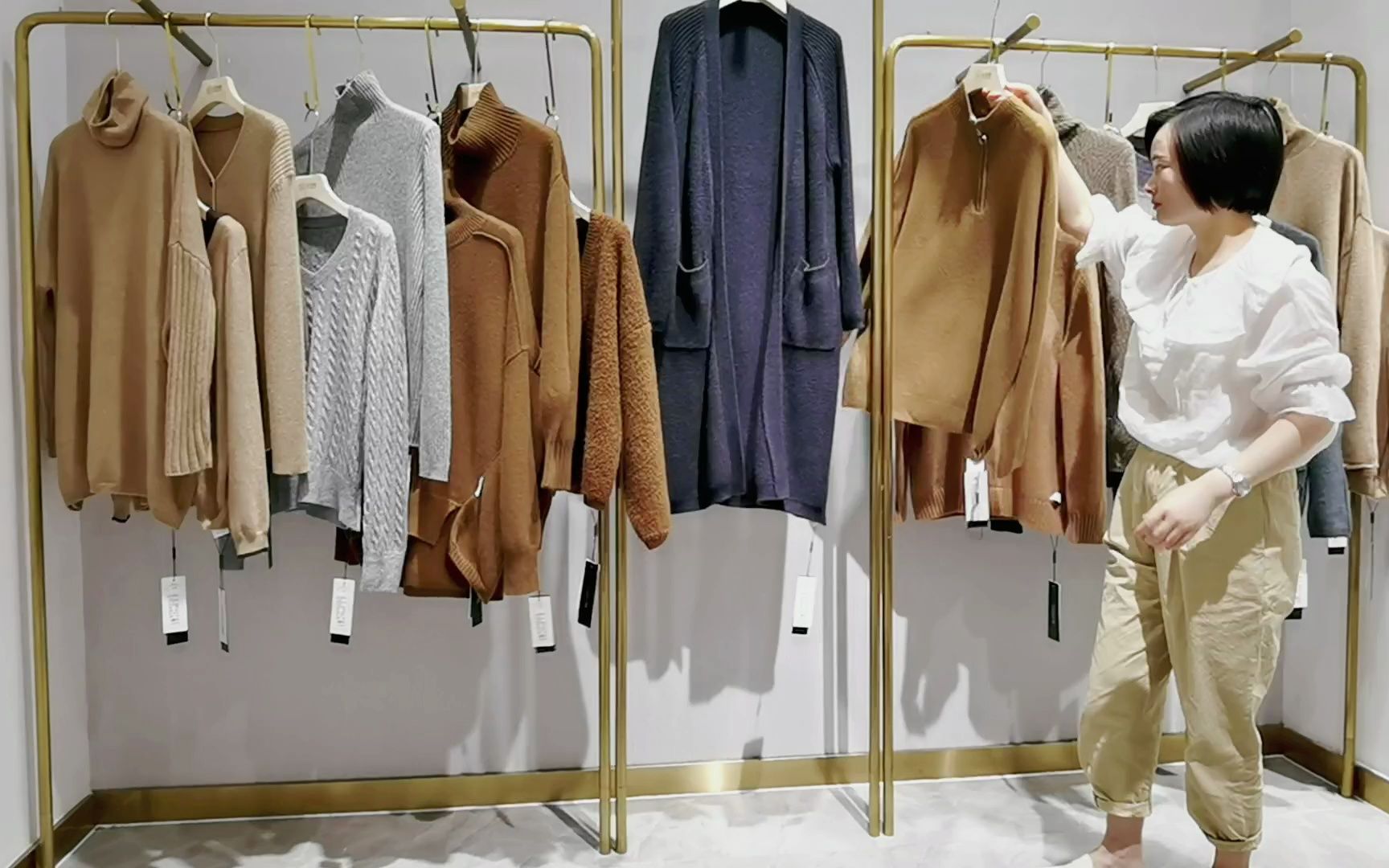 麦娅2023秋冬全羊毛套头羊毛衫 桐乡毛衣工厂尾货批发