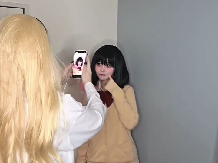 穿JK的静香和真理奈