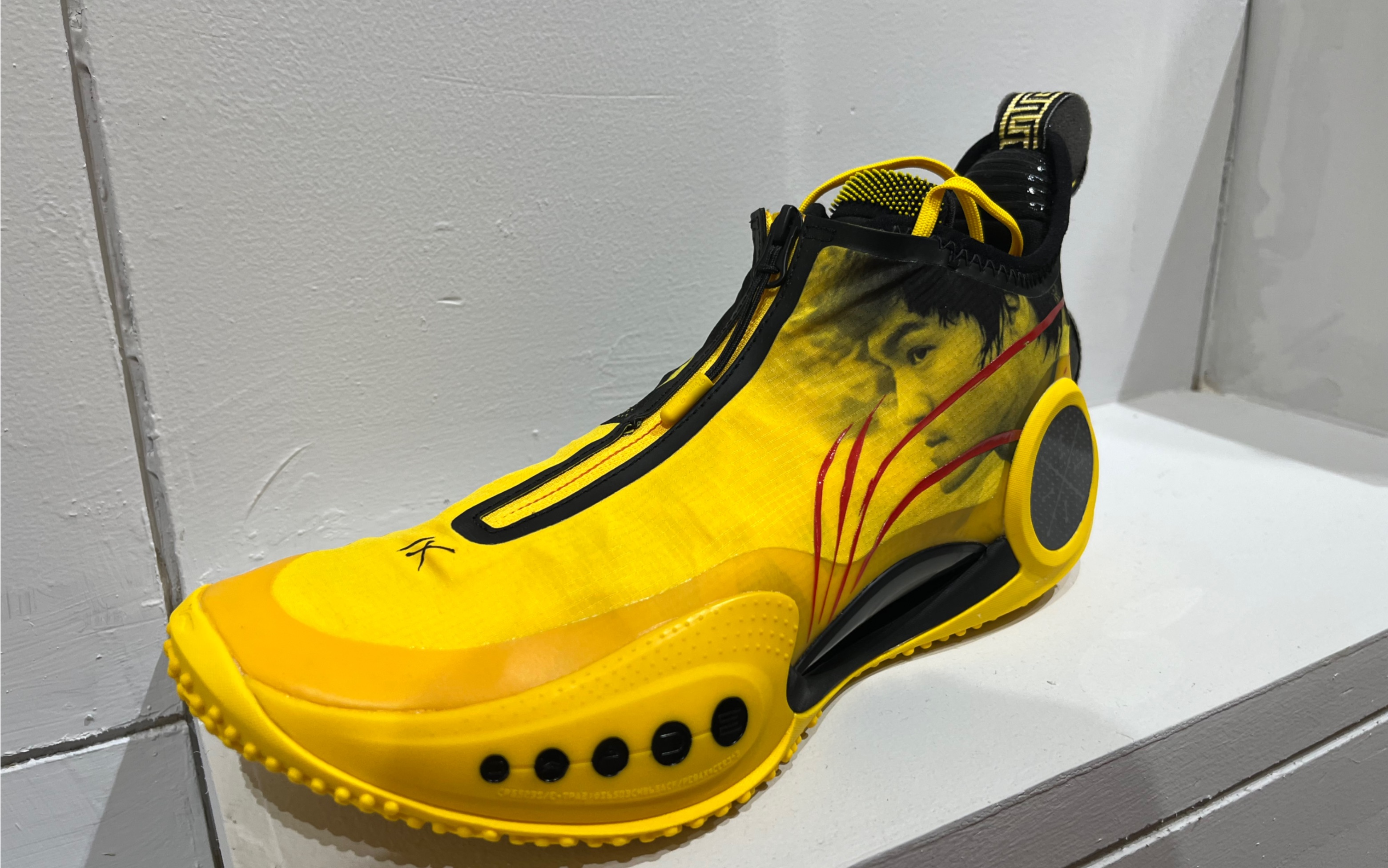 李宁 韦德之道9 李小龙联名