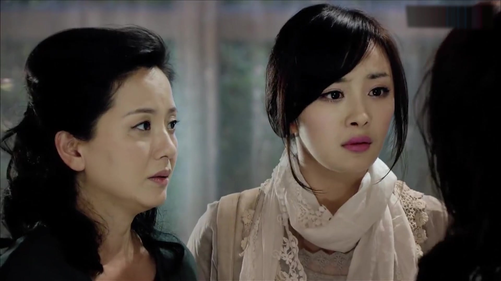 命运交响曲:姐姐陪妹妹试镜,谁料导演看上了姐姐,妹妹瞬间变脸_哔哩