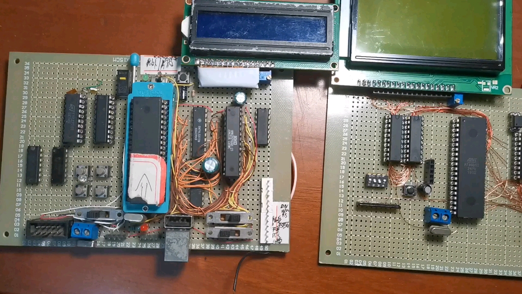 又做了一块更方便点的51单片机跑ucos的手工飞线电路板_哔哩哔哩_bili