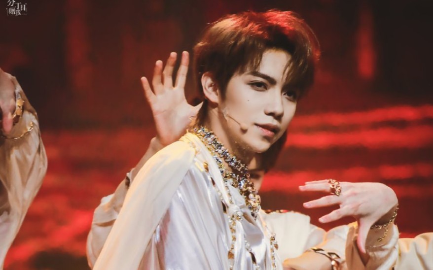 罗一舟〕青你三见面会竹舞台直拍