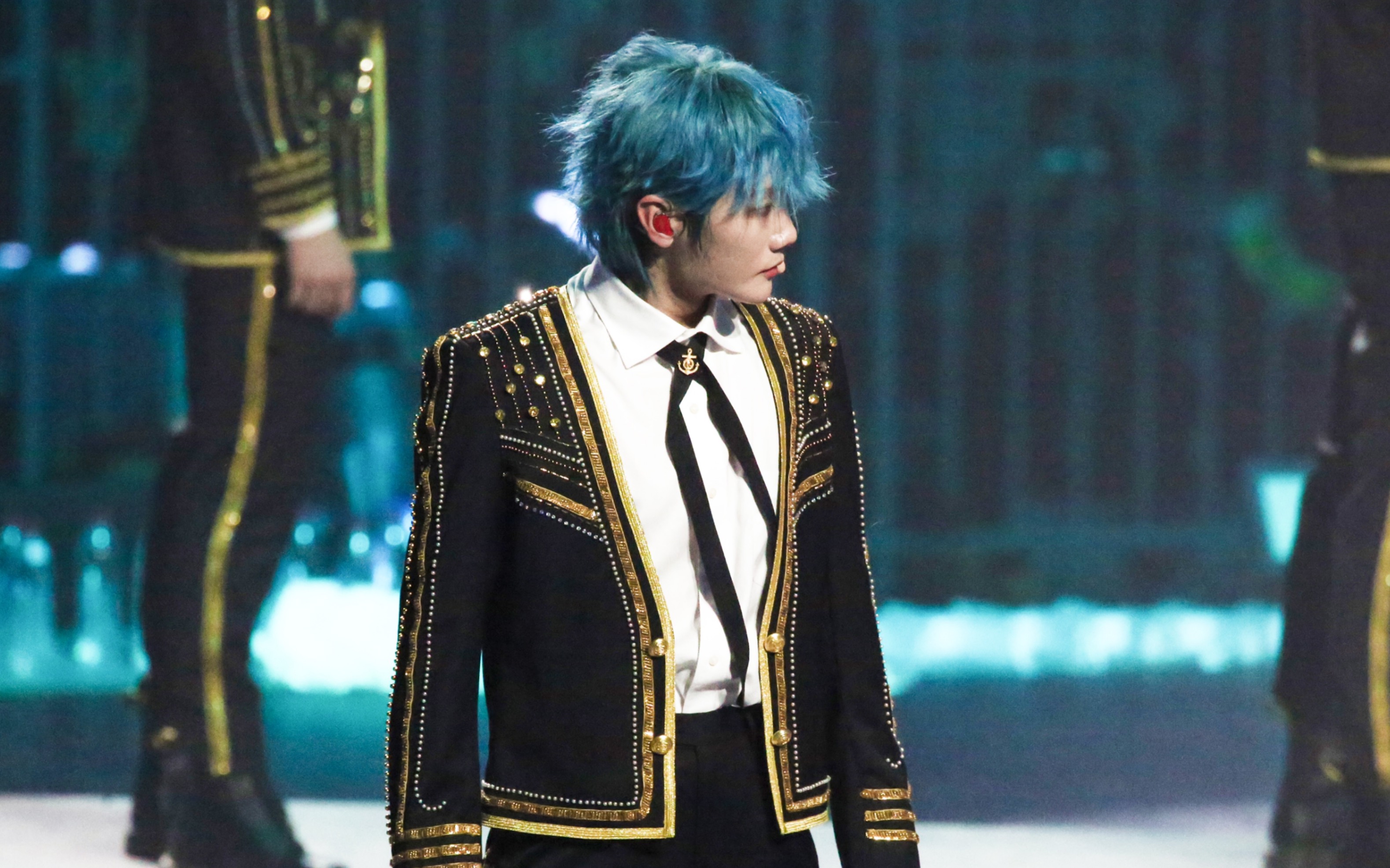 悟空刘也双机位直拍191214r1se重庆演唱会