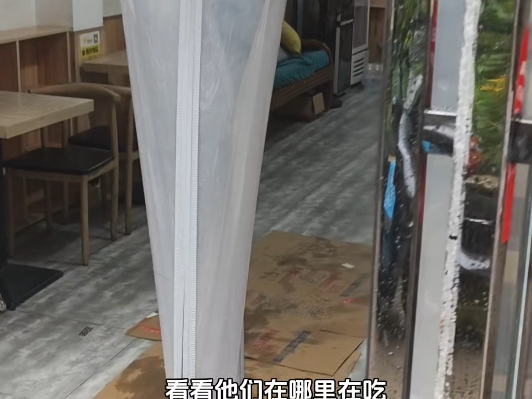 如果有这么一家店，外卖小哥死活不进去吃，那说明了什么情况，你懂的！#做生意要真实 #干净卫生吃的放心 #蛋蛋馄饨 #二蛋蛋