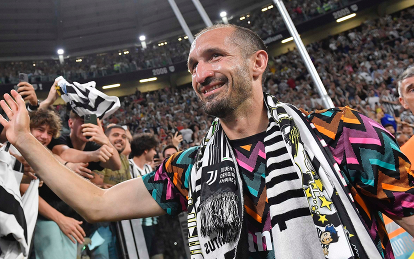 【尤文图斯】基耶利尼&迪巴拉 | 赛后更衣室