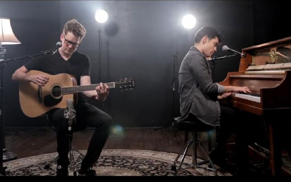 [图]【油管惊艳翻唱】breathin - Ariana Grande（Cover by Alex Goot & Sam Tsui）（中英字幕）