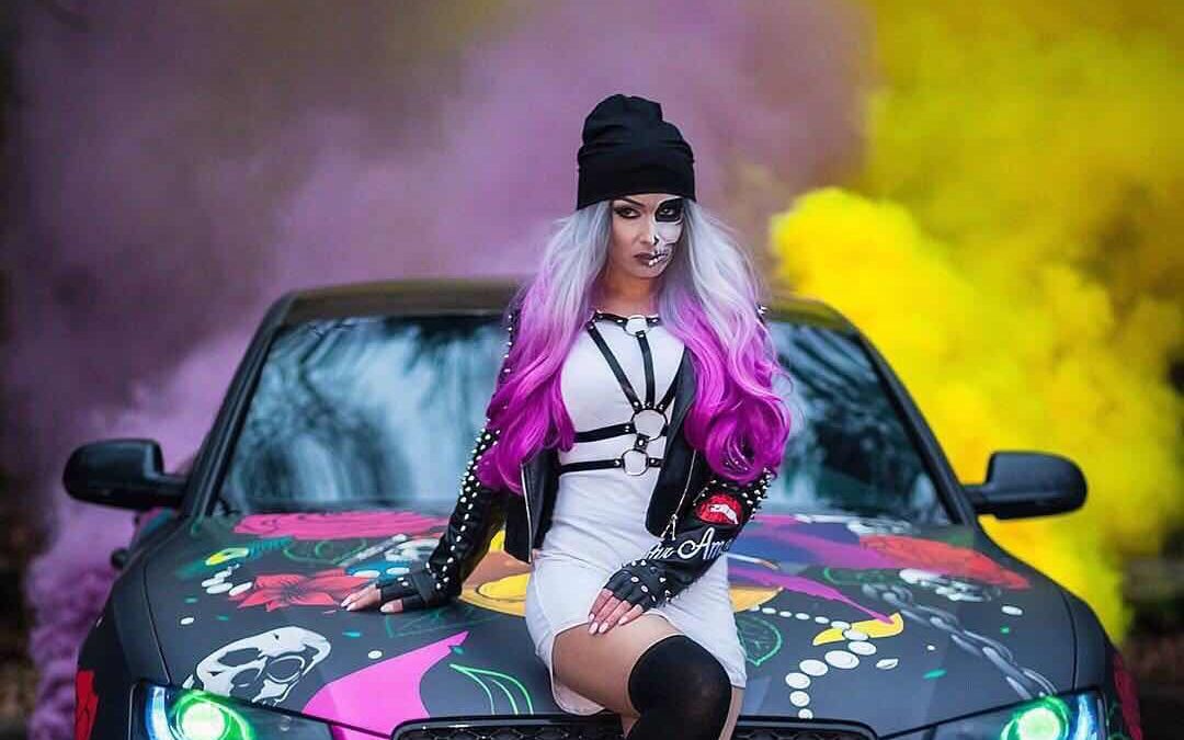 彩色烟雾棒烟雾弹摄影