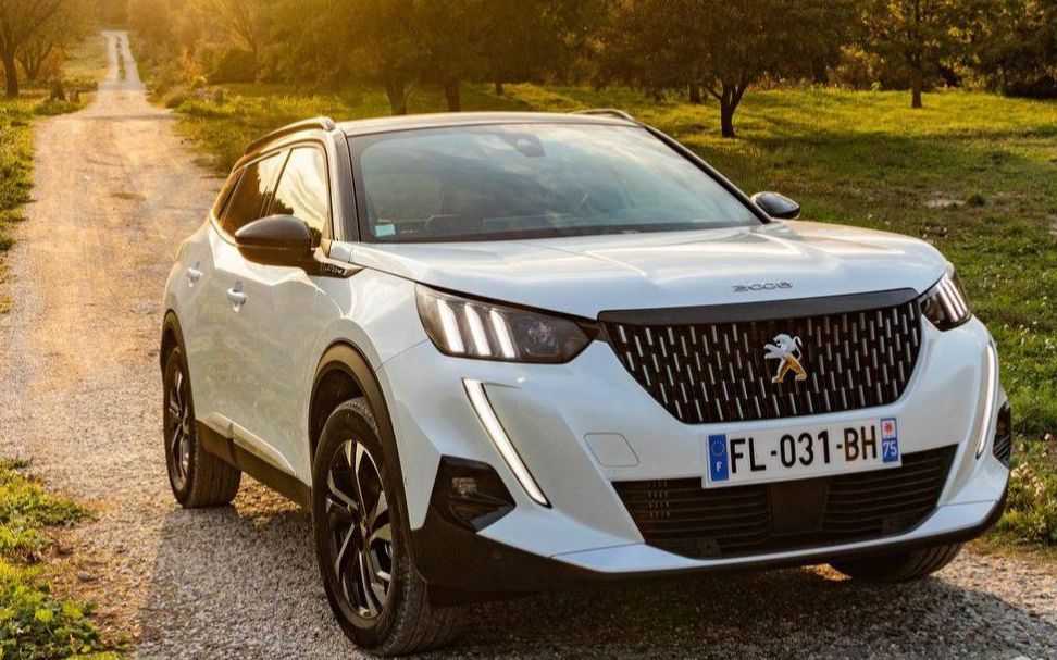 2020款标致2008 4s店内饰外观实车展示