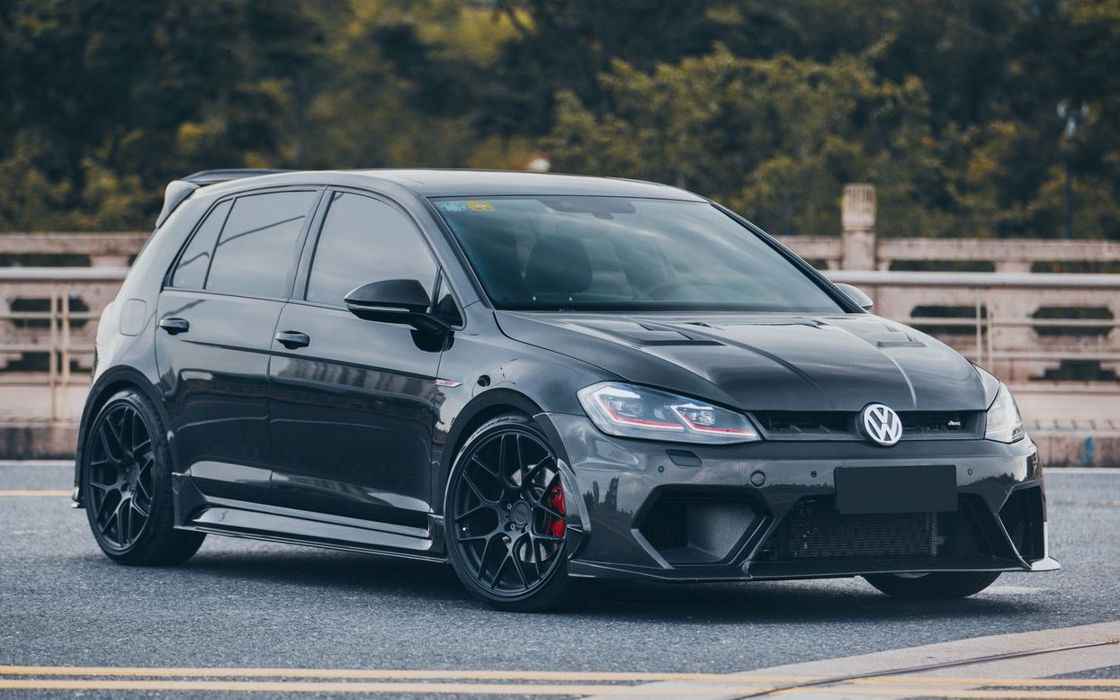 大众高尔夫gti全面爆改最大马力超过320匹霸气侧漏回头率十足