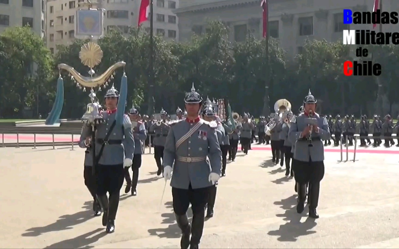 [图]智利骑兵军乐队演奏德国军乐《约克军团进行曲/Yorck'scher Marsch》