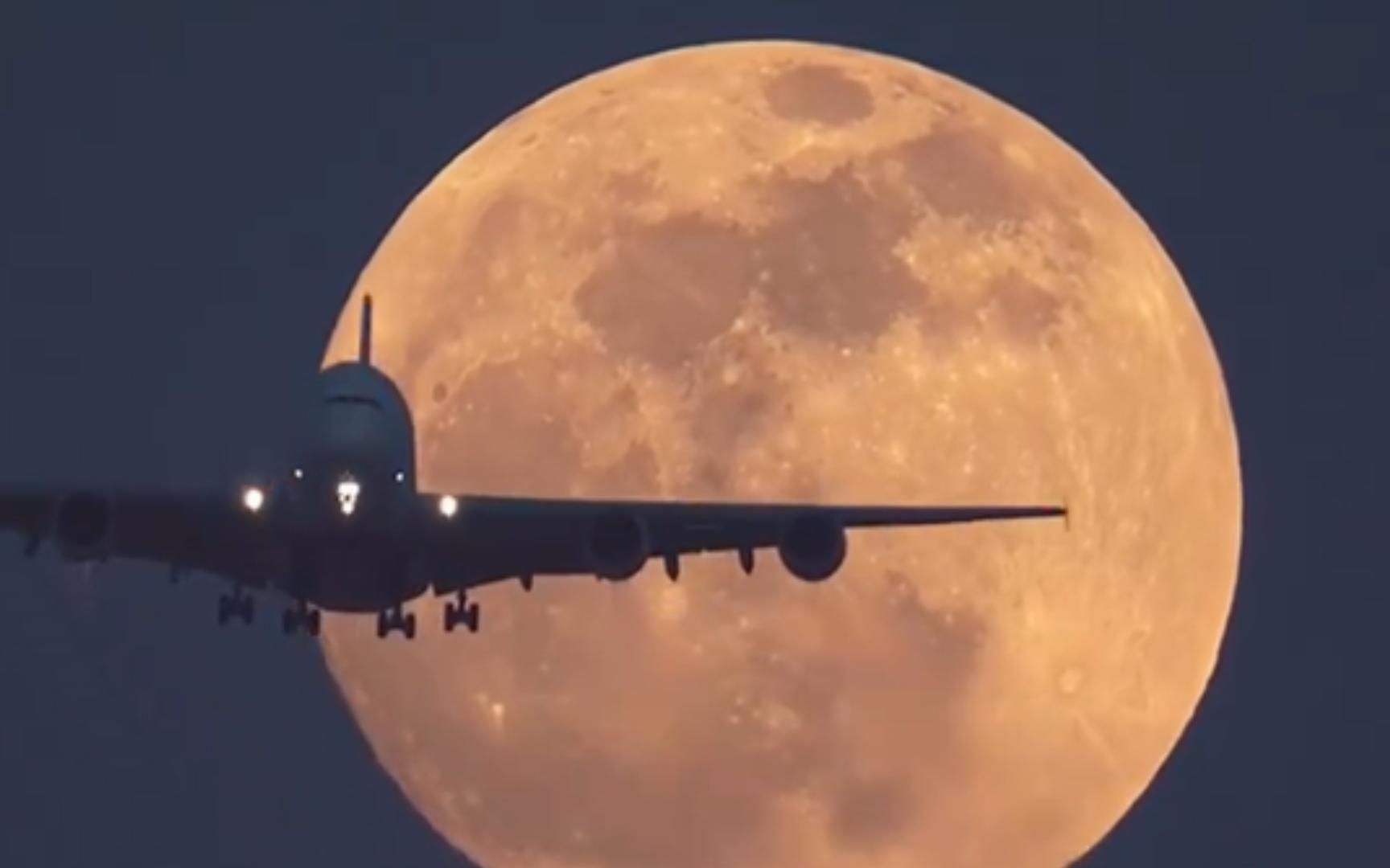 空客 a380 穿越月球