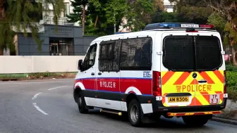 Tải video: 港警冲锋车，出动！