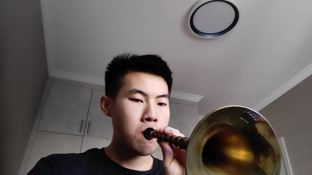 用唢呐练习一下循环换气