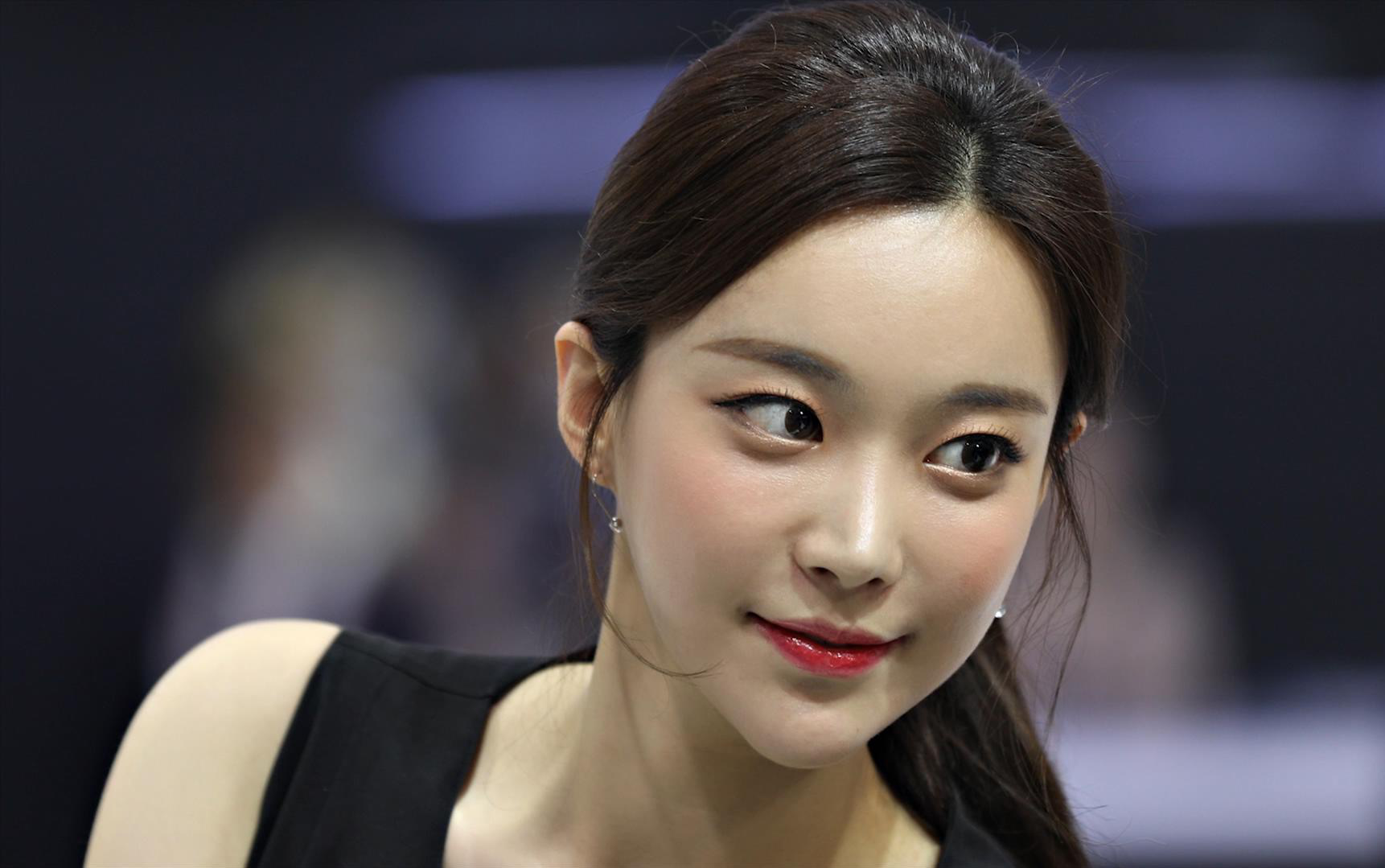 【正经人福利】【车模】有颜值有身材 ( 三)