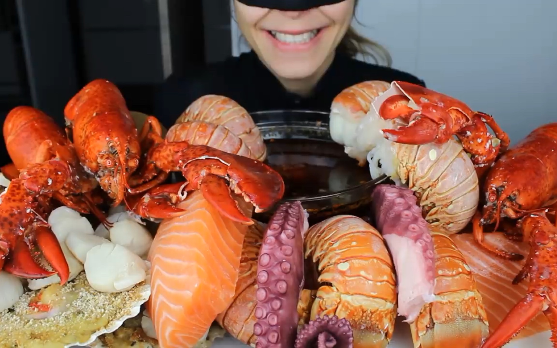 【kate yup】整个大龙虾 鲑鱼 扇贝