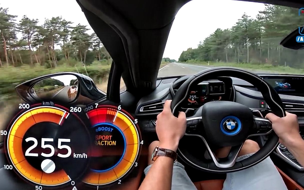 [图]2020 BMW i8 TOP SPEED on AUTOBAHN (NO SPEED LIMIT)