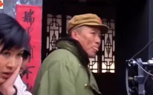 下载视频: 亮剑拍摄花絮李云龙真是走到哪都骂人赵刚：短短两条你骂我两次！