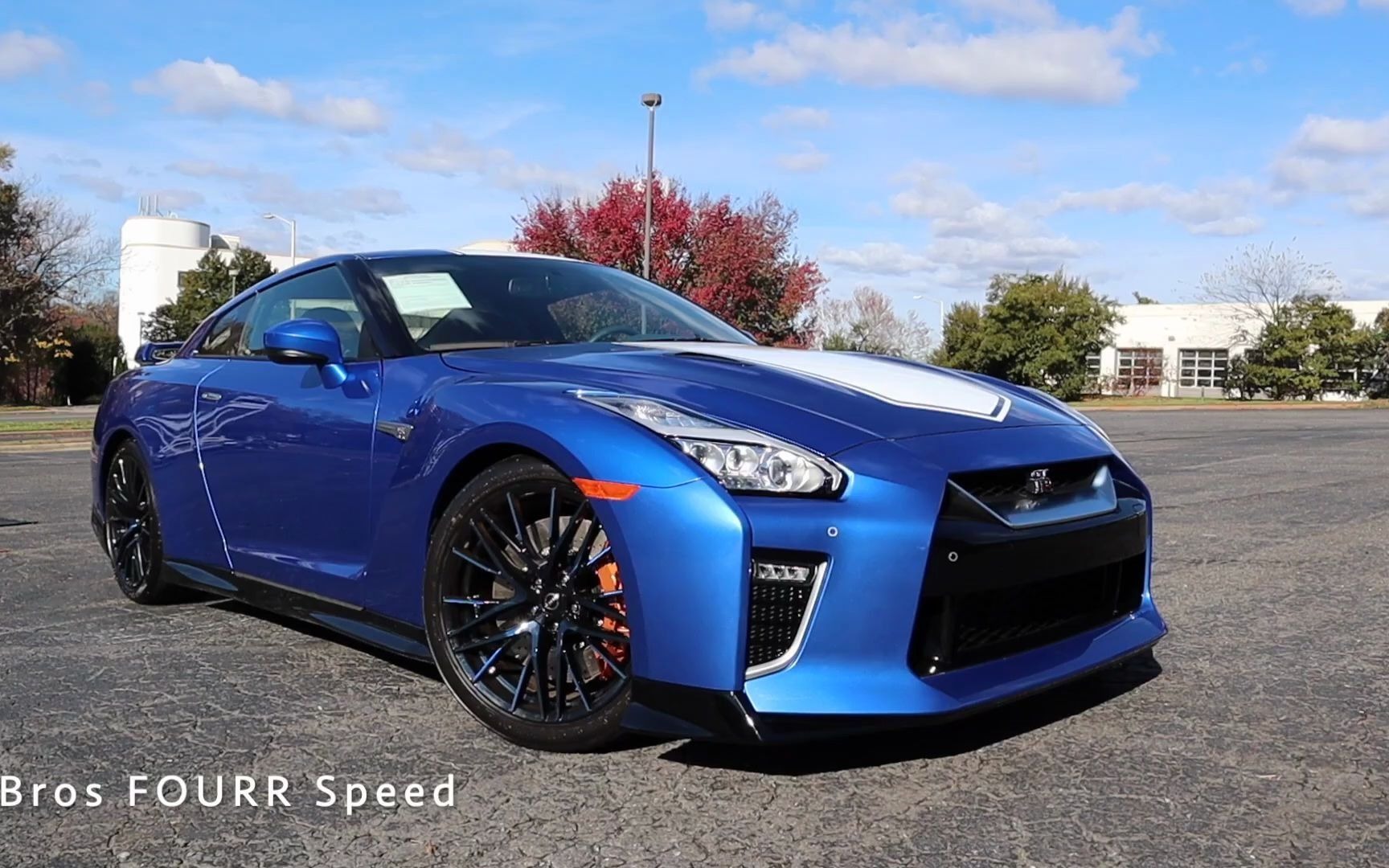 昔日战神2020款日产gtr50周年版本