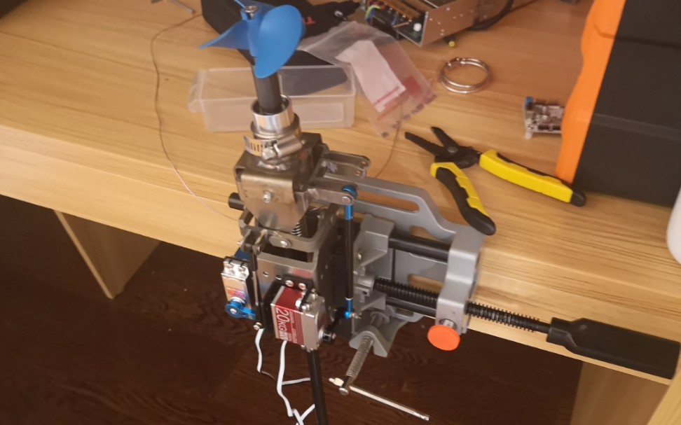 矢量推进机构装配完成