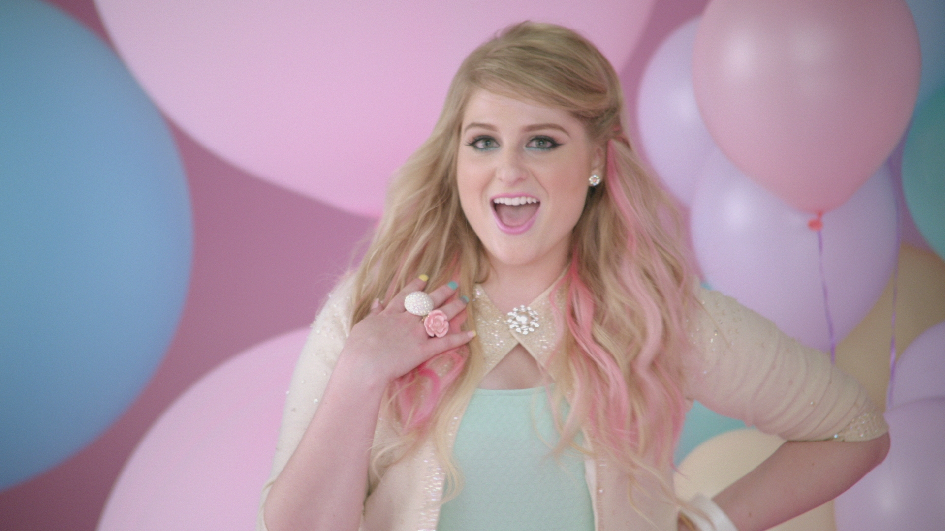 [图]All About That Bass - Meghan Trainor