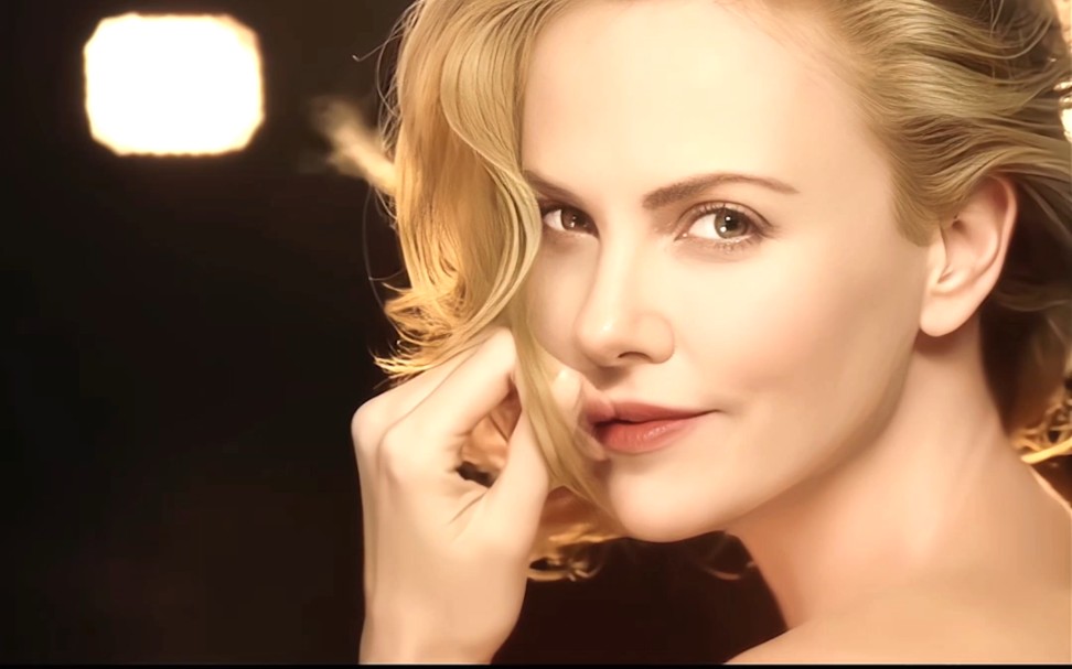 "谁才是这个世界上最漂亮的女人?"南非美钻charlize theron