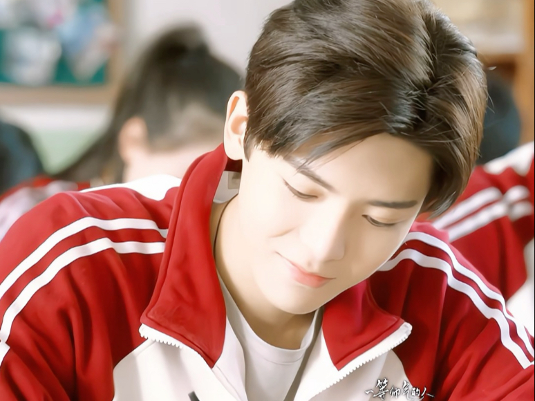 【侯明昊 | 花彪】在夕阳下最后的拥抱