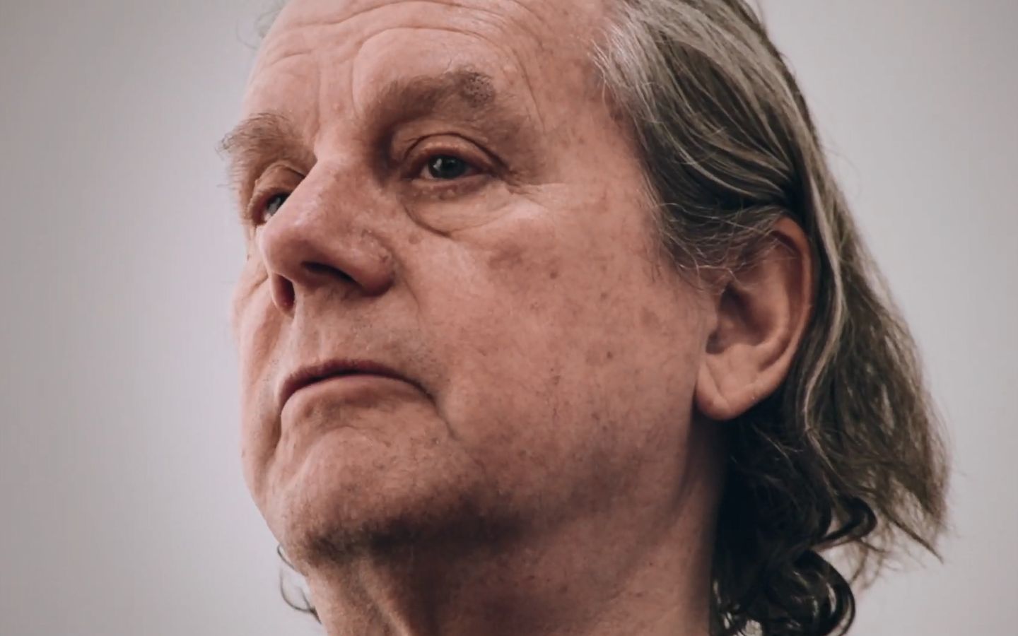 【胡家巷字幕组】jeff wall/聚焦摄影师系列 - nowness