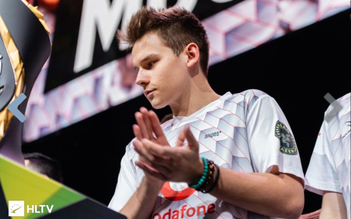 荣获mvp毫不松懈寒王frozen天梯单排诠释坚持与努力