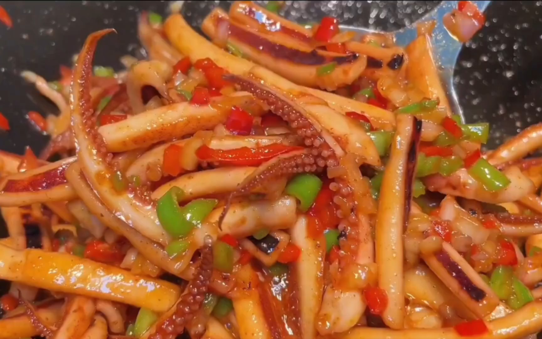 蒜香椒盐鱿鱼须,爽脆q弹,做法简单又好吃,赶快试着做吧