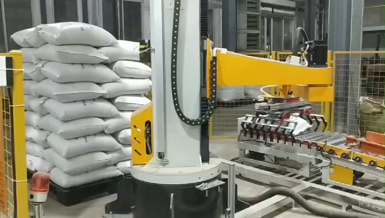 饲料麸皮立柱码垛机器人码垛机械手