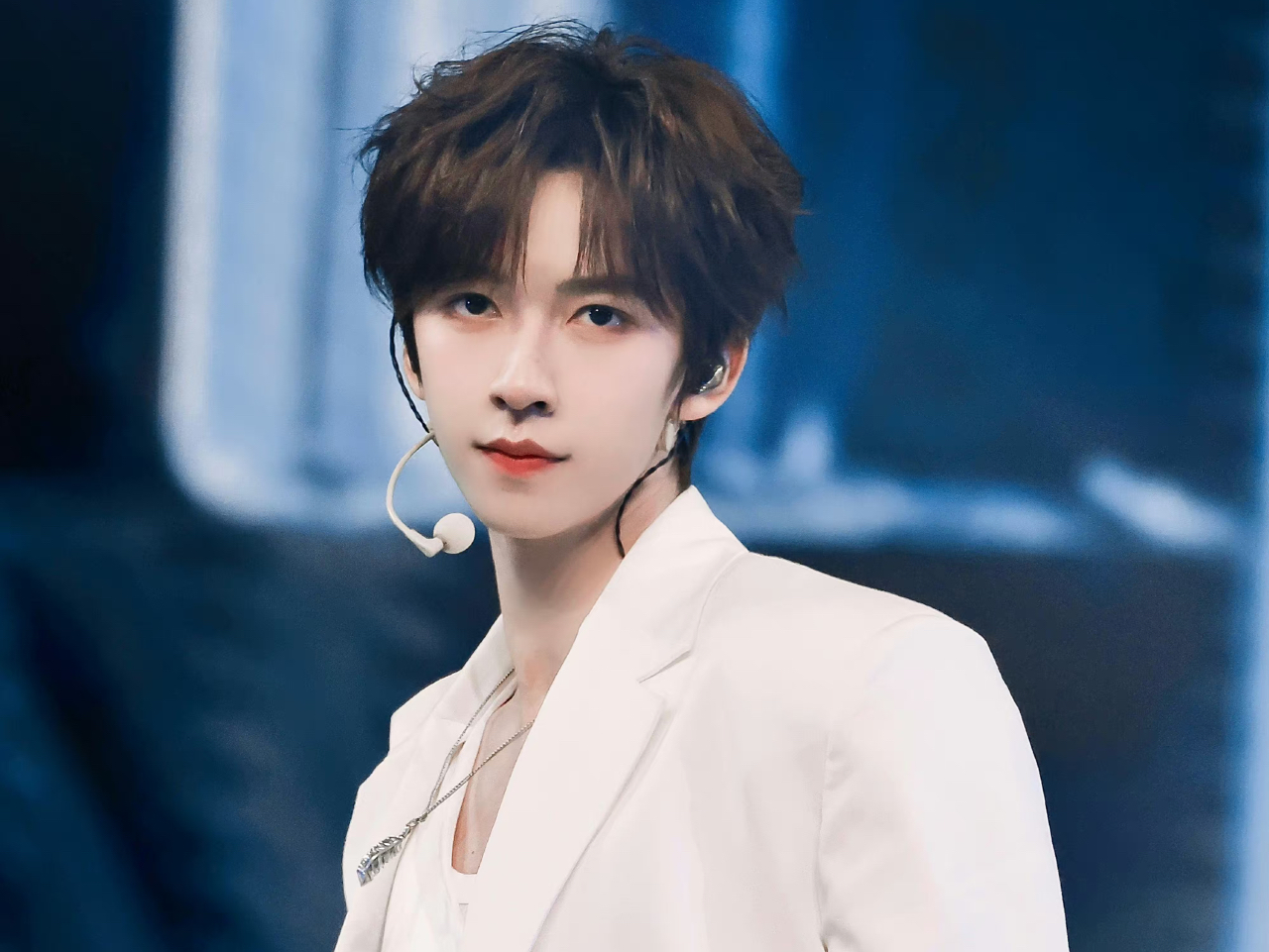 【贺峻霖】白色战袍