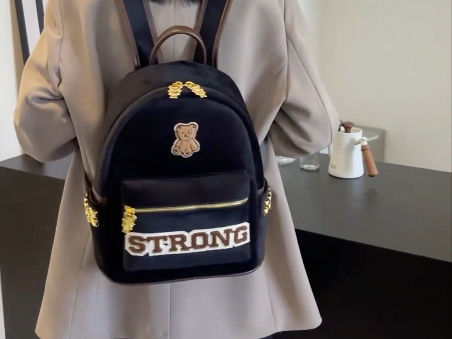 女生休闲韩版轻便小背包时尚双肩包