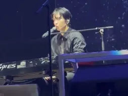 Télécharger la video: 郑容和 CNBLUE～BLUE 新歌简介…献给我最爱的你  Song in Blue