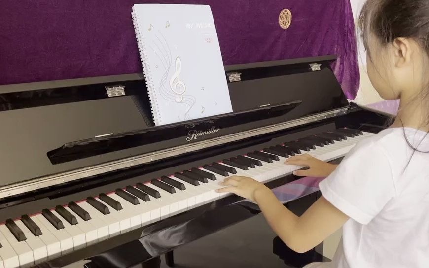 小贝的钢琴练习-08